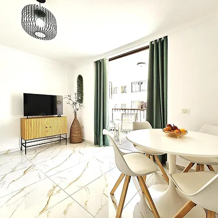 Ada's Nirvana, Heart Of Cristianos * Los Cristianos