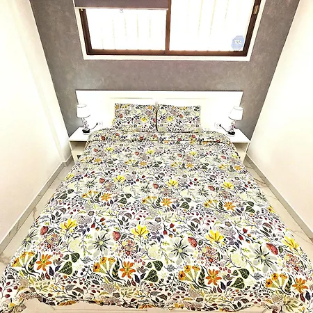Ada's Nirvana, Heart Of Cristianos Apartman