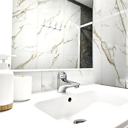 Ada's Nirvana, Heart Of Cristianos * Los Cristianos